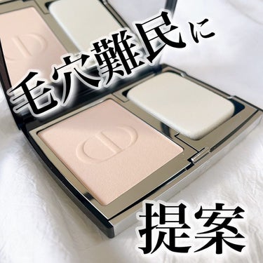 *

────────────
DIOR @diorbeauty
ディオールスキン フォーエヴァー コンパクト 
ナチュラル ベルベット 
¥8,910(税込) / リフィル 各 ¥7,370