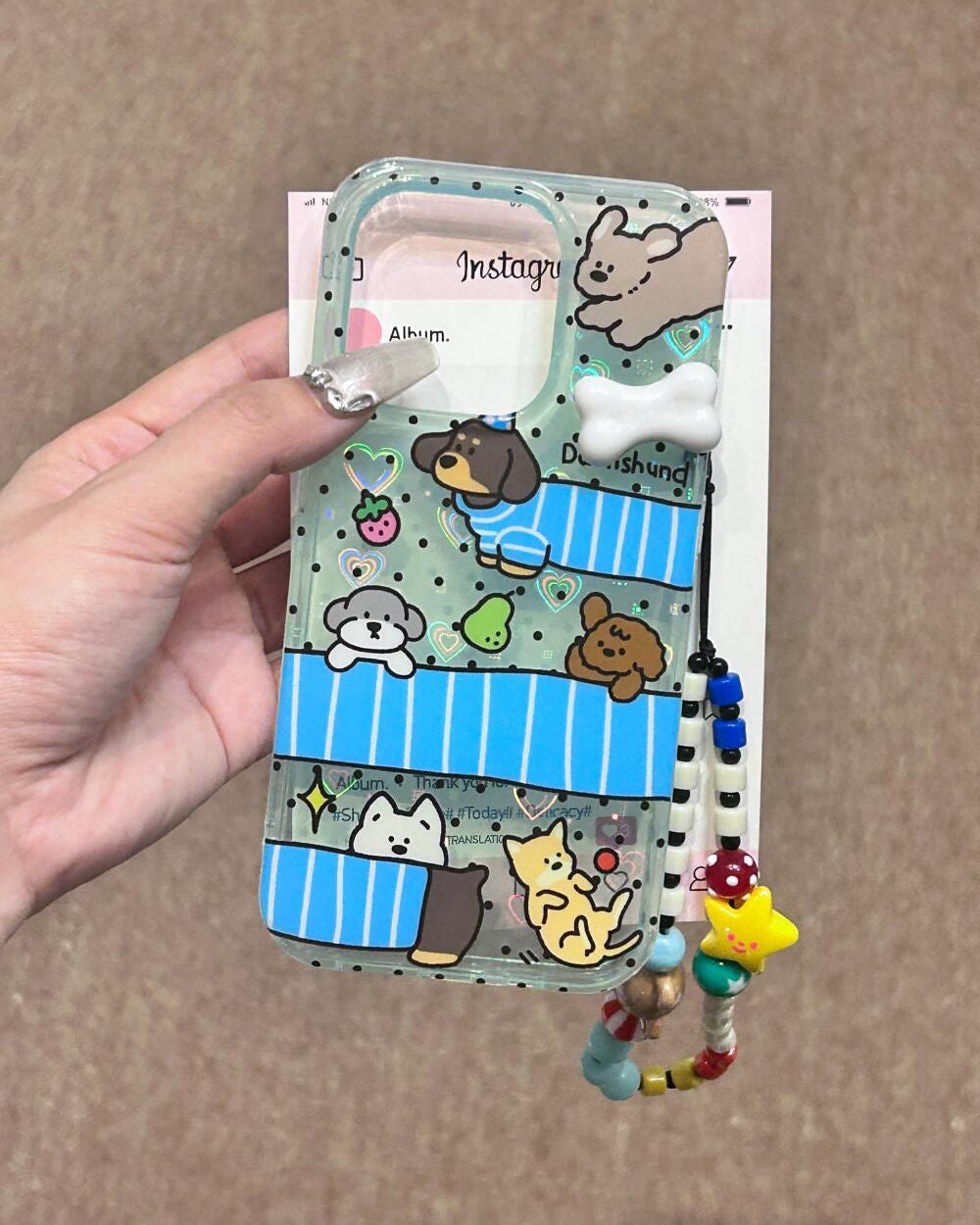 ケース大好きっ子 on LIPS 「長いダックスフンドはとてもかわいいです#iPhoneケース#購..」(1枚目)