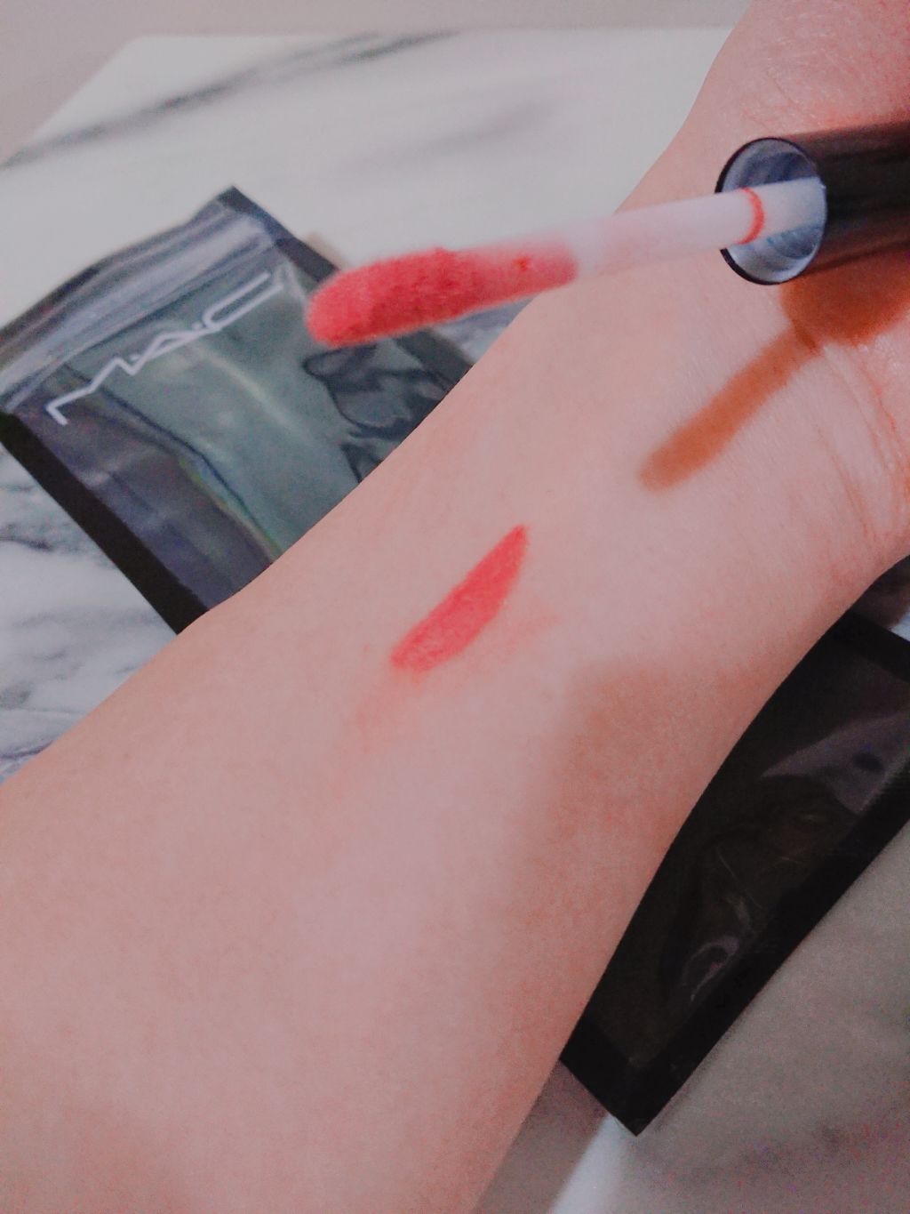 リップガラス/M・A・C/リップグロスを使ったクチコミ(4枚目)