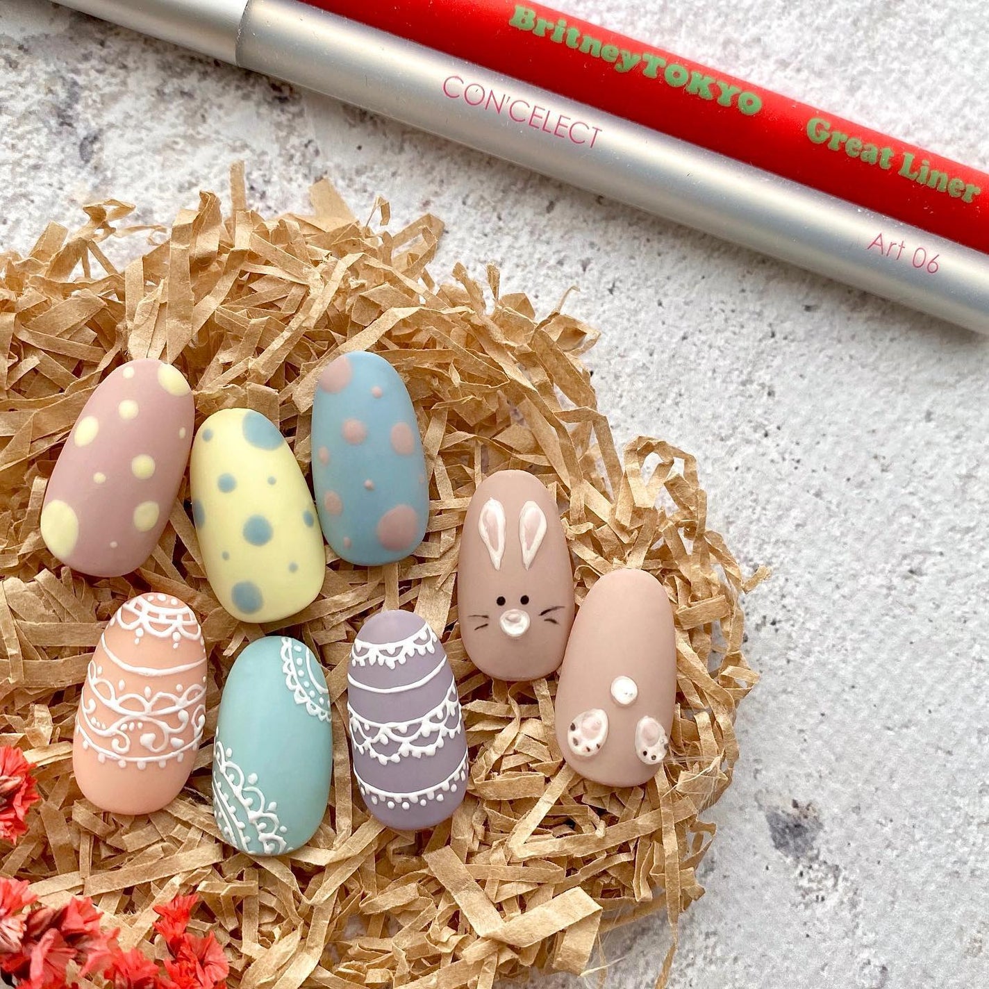 naomi on LIPS 「今月2つめのテーマイースター🥚🥚ネイル🐰🐰🐇ウサちゃんの耳とか..」(1枚目)