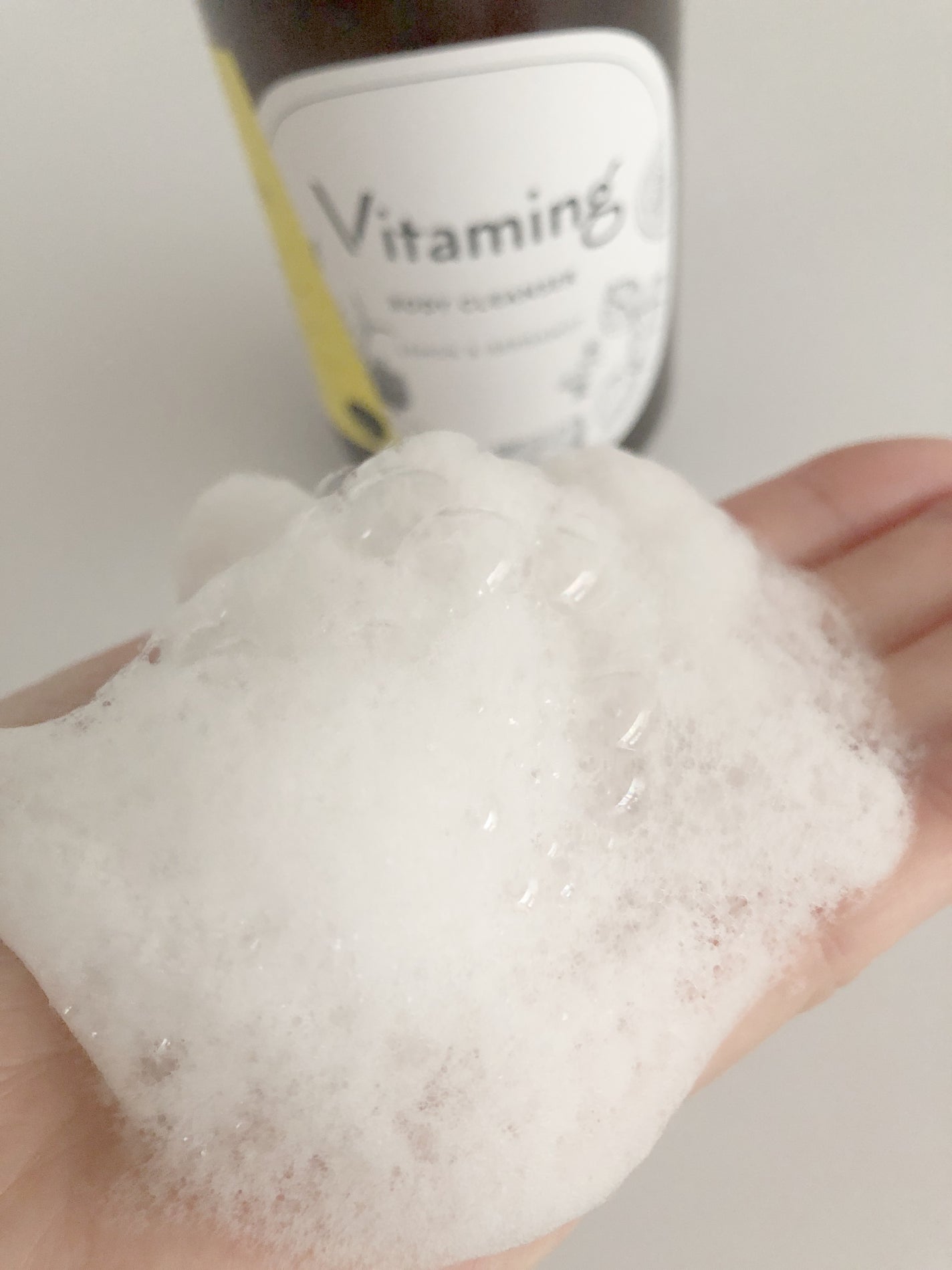 リフレッシングボディソープ(レモン&ベルガモットの香り)/Vitaming/ボディソープを使ったクチコミ(3枚目)