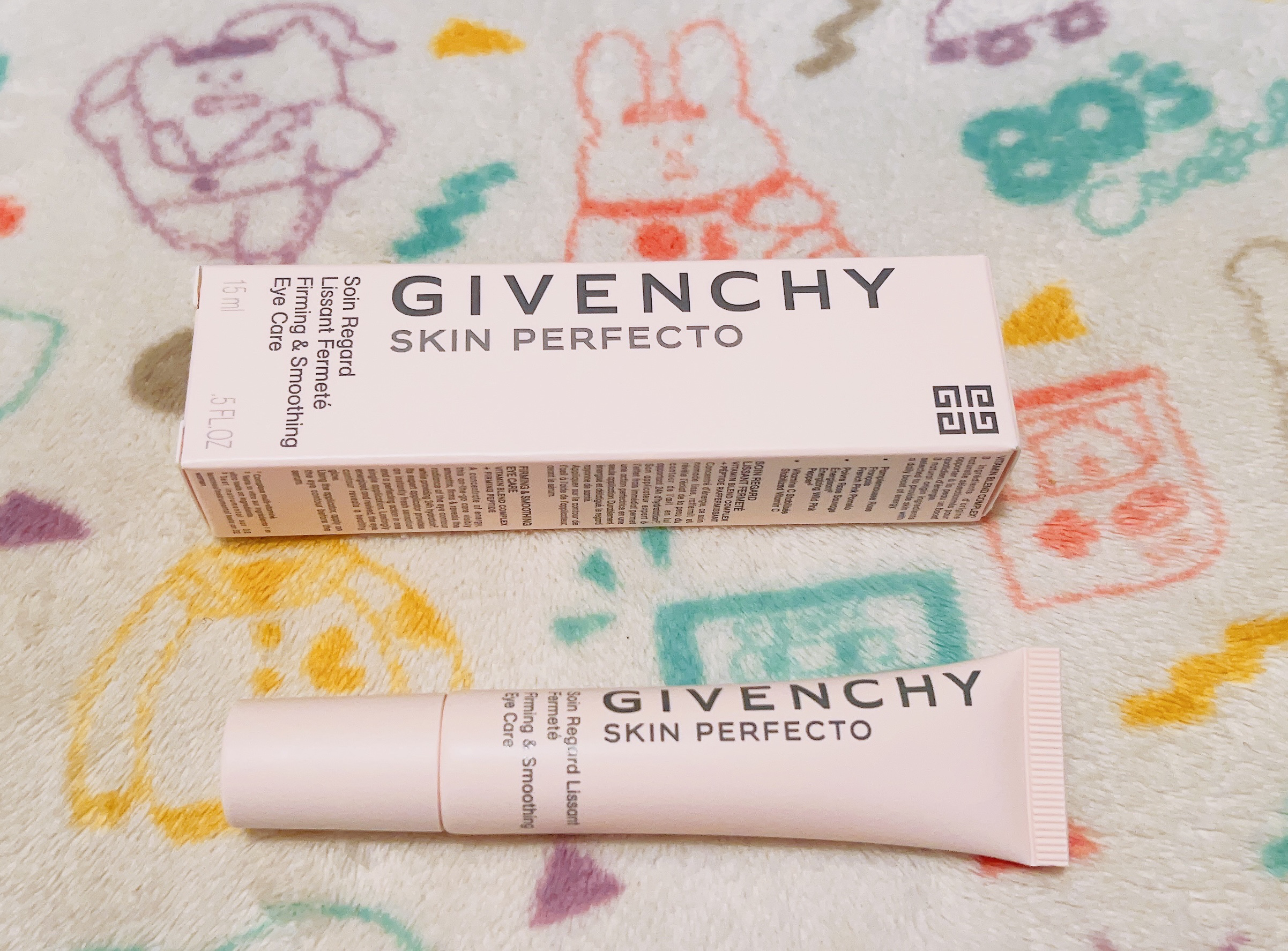 GIVENCHY スキン PFCT アイのクチコミ「GIVENCHYのアイクリームです。
香りがいいです。
手を使わなくても塗れるので楽です。..」（1枚目）