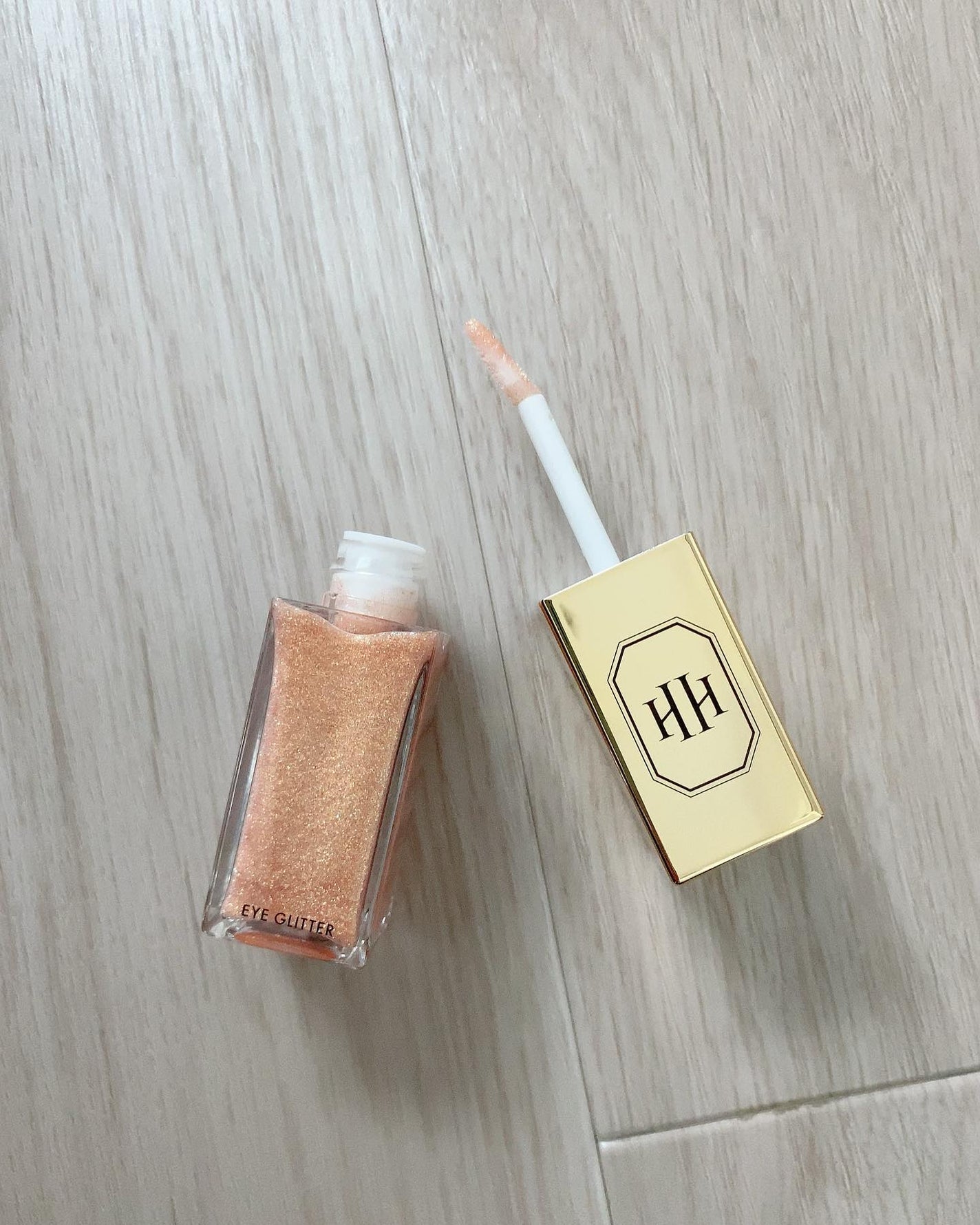 ラ・メイクハイアルアイズ/H×H/ジェル・クリームアイシャドウを使ったクチコミ(2枚目)