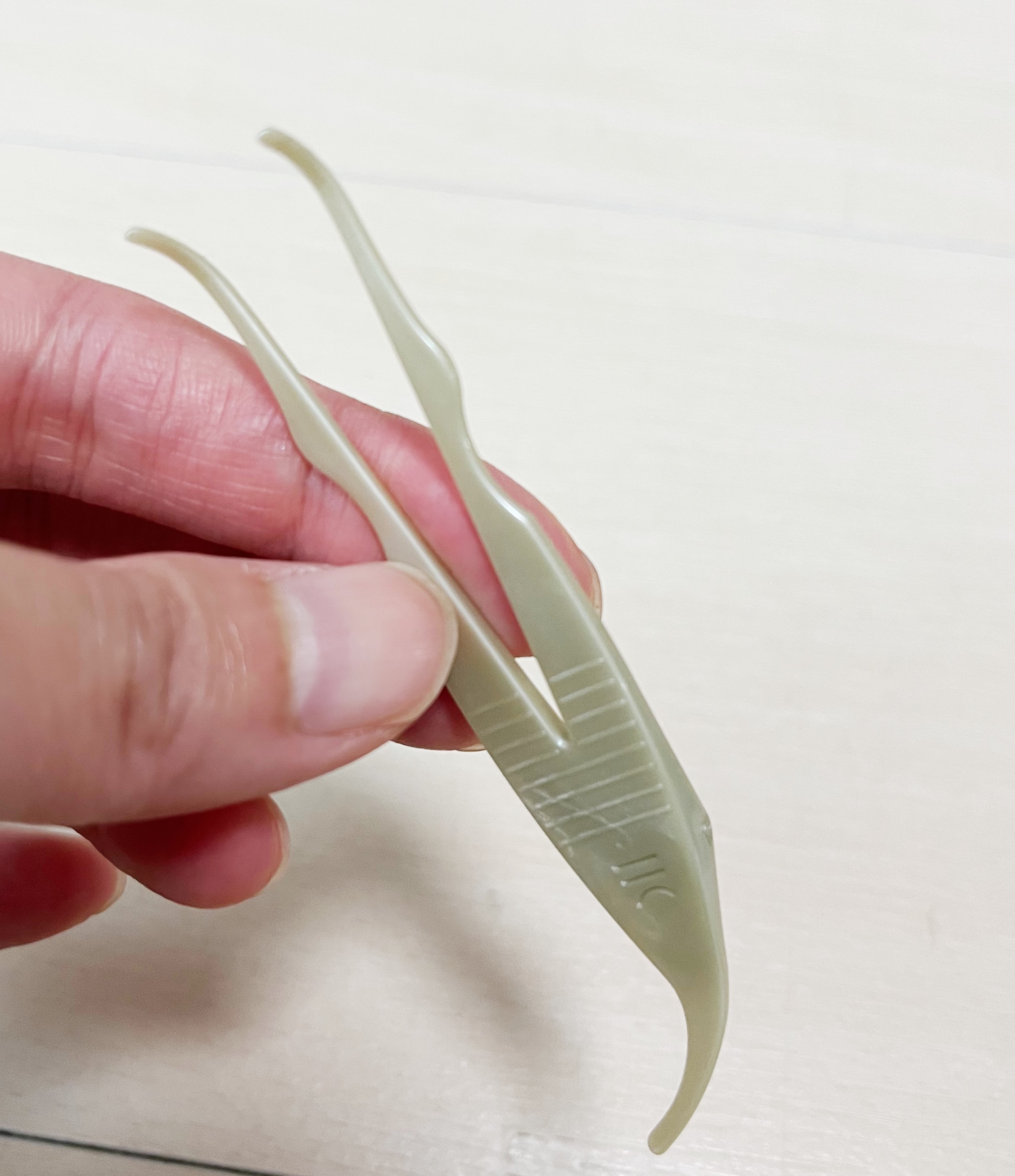 TWOOL ダブルアイリッドグルー/SHOBIDO/二重まぶた用アイテムを使ったクチコミ（2枚目）