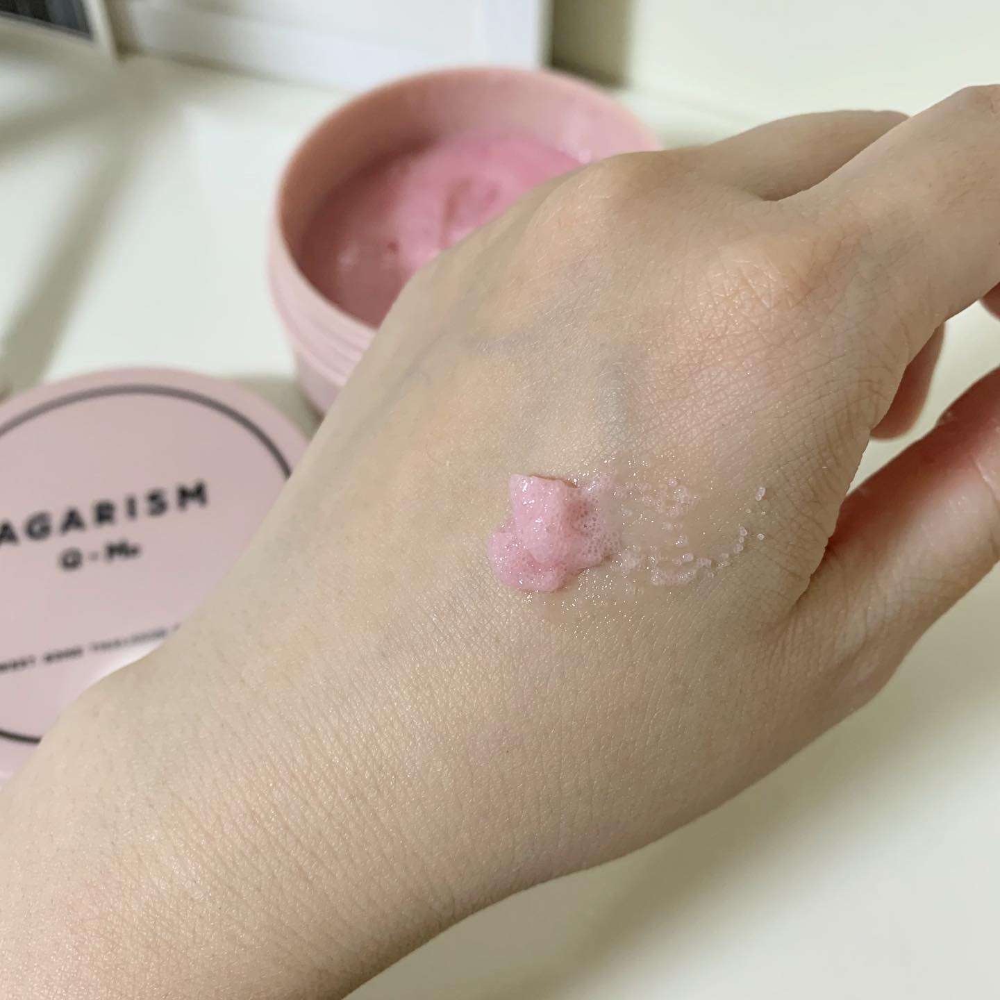 Q+Me スウィート ボム タラソ スクラブ/AGARISM/バスト・ヒップケアを使ったクチコミ（3枚目）