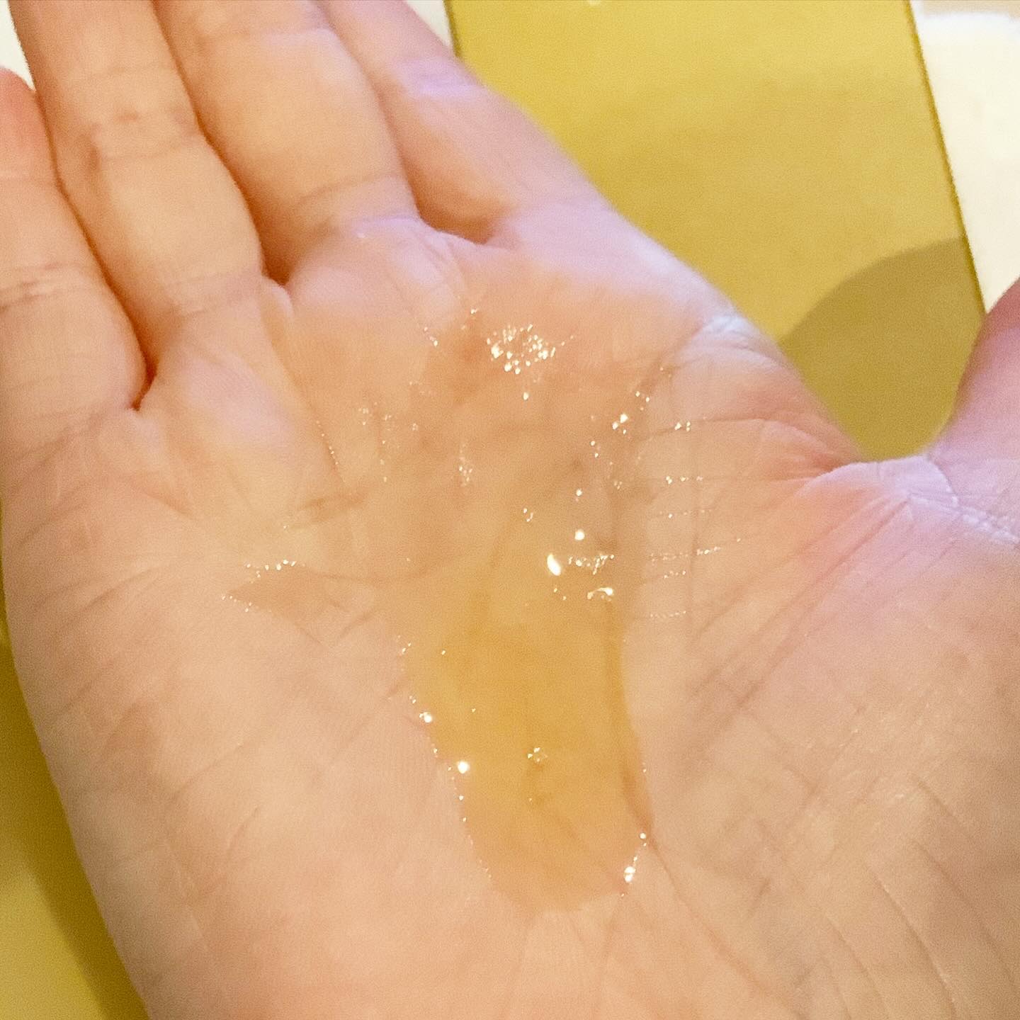 サンコール ボタニエンス ユースフルオイルのクチコミ「今回使ってみたのはこちら！

「ボタニエンス　ユースフルオイル」

ライトブラウン？黄金色？っ.....」（3枚目）