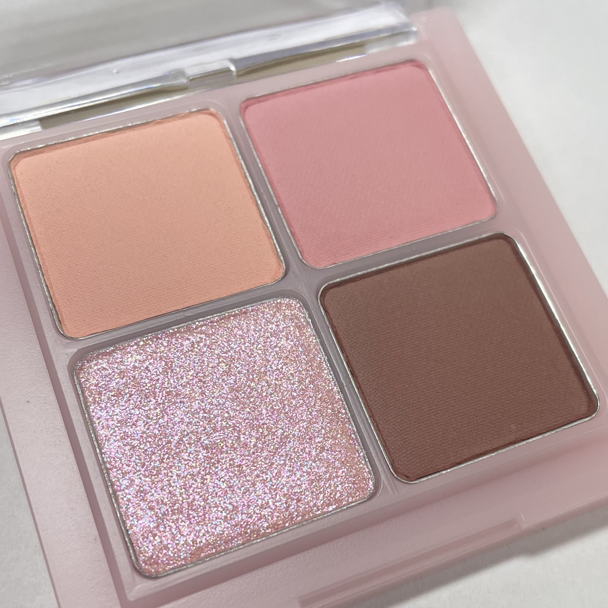 ベターザンアイズ/rom&nd/アイシャドウパレットを使ったクチコミ（3枚目）