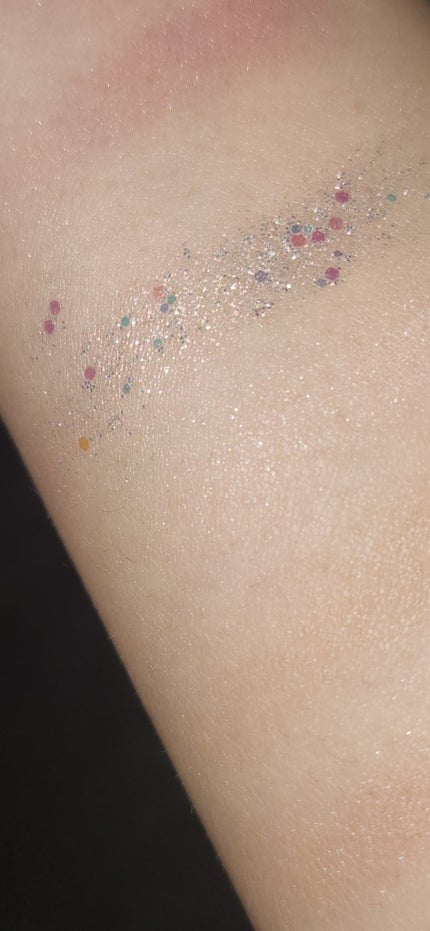 グリッターペディアアイパレット/unleashia/アイシャドウパレットを使ったクチコミ(4枚目)