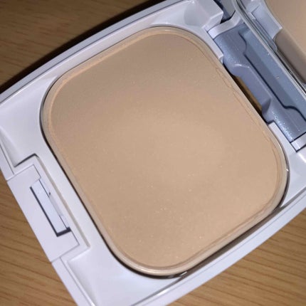 UV バイ ケーキ(スポンジ入り)/ちふれ/パウダーファンデーションを使ったクチコミ(4枚目)