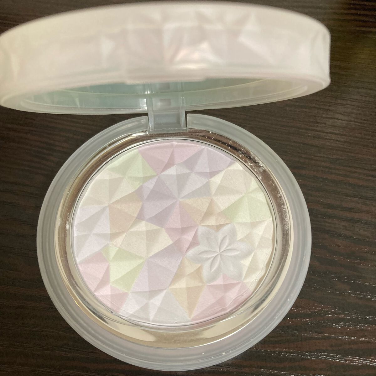 AQ オーラ リフレクター/DECORTÉ/プレストパウダーを使ったクチコミ(1枚目)