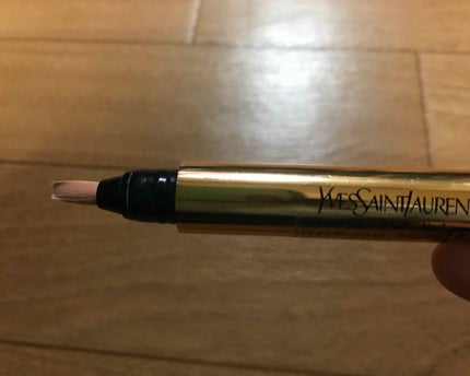 ラディアント タッチ/YVES SAINT LAURENT BEAUTE/リキッドコンシーラーを使ったクチコミ(2枚目)