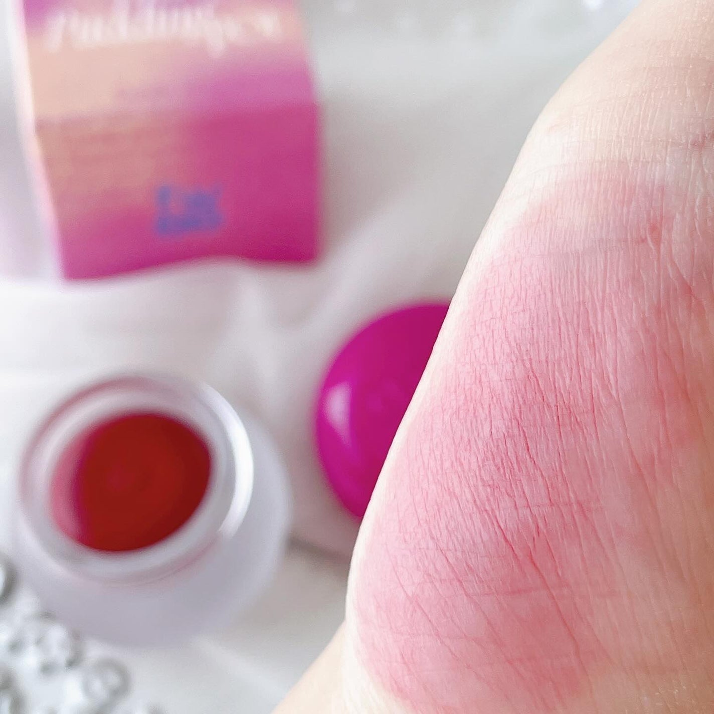 リップアンドチーク ブラーリープリンポット/fwee/口紅を使ったクチコミ(4枚目)