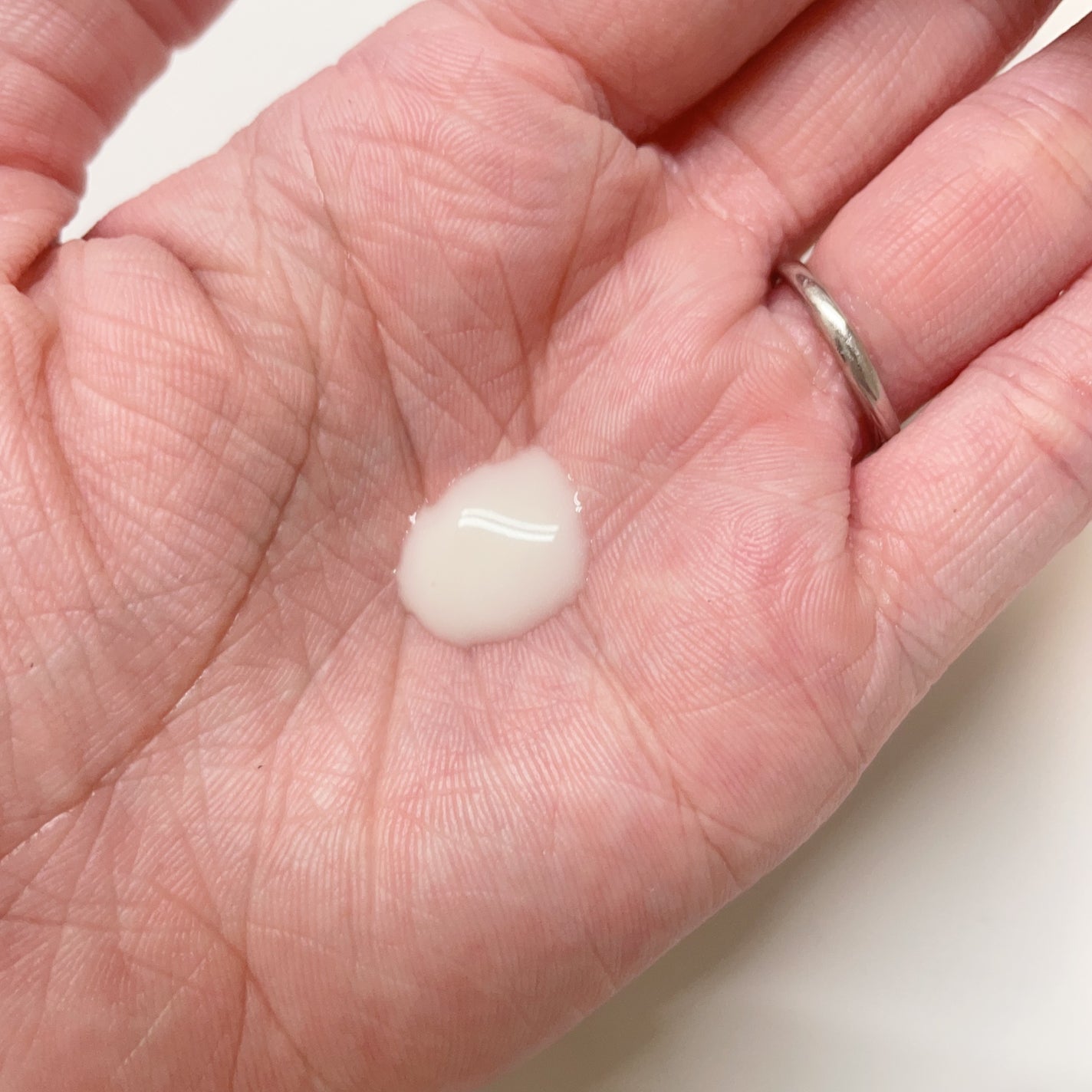 ジェノプティクス ウルトオーラ エッセンス/SK-II/美容液を使ったクチコミ(2枚目)