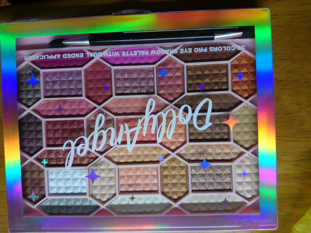 30COLORSEYESHADOWPALETTE/Dolly Angel/アイシャドウパレットを使ったクチコミ(2枚目)