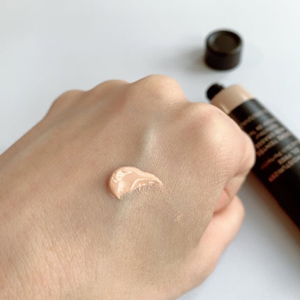 ティンティド モイスチャライザー ブラーリング /ローラ メルシエ/クリーム・エマルジョンファンデーションを使ったクチコミ(2枚目)