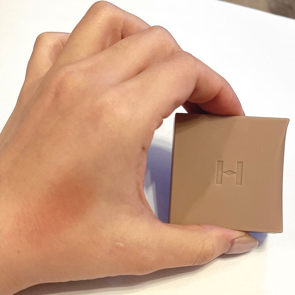 ニューデップスアイシャドウ/hince/単色アイシャドウを使ったクチコミ(1枚目)