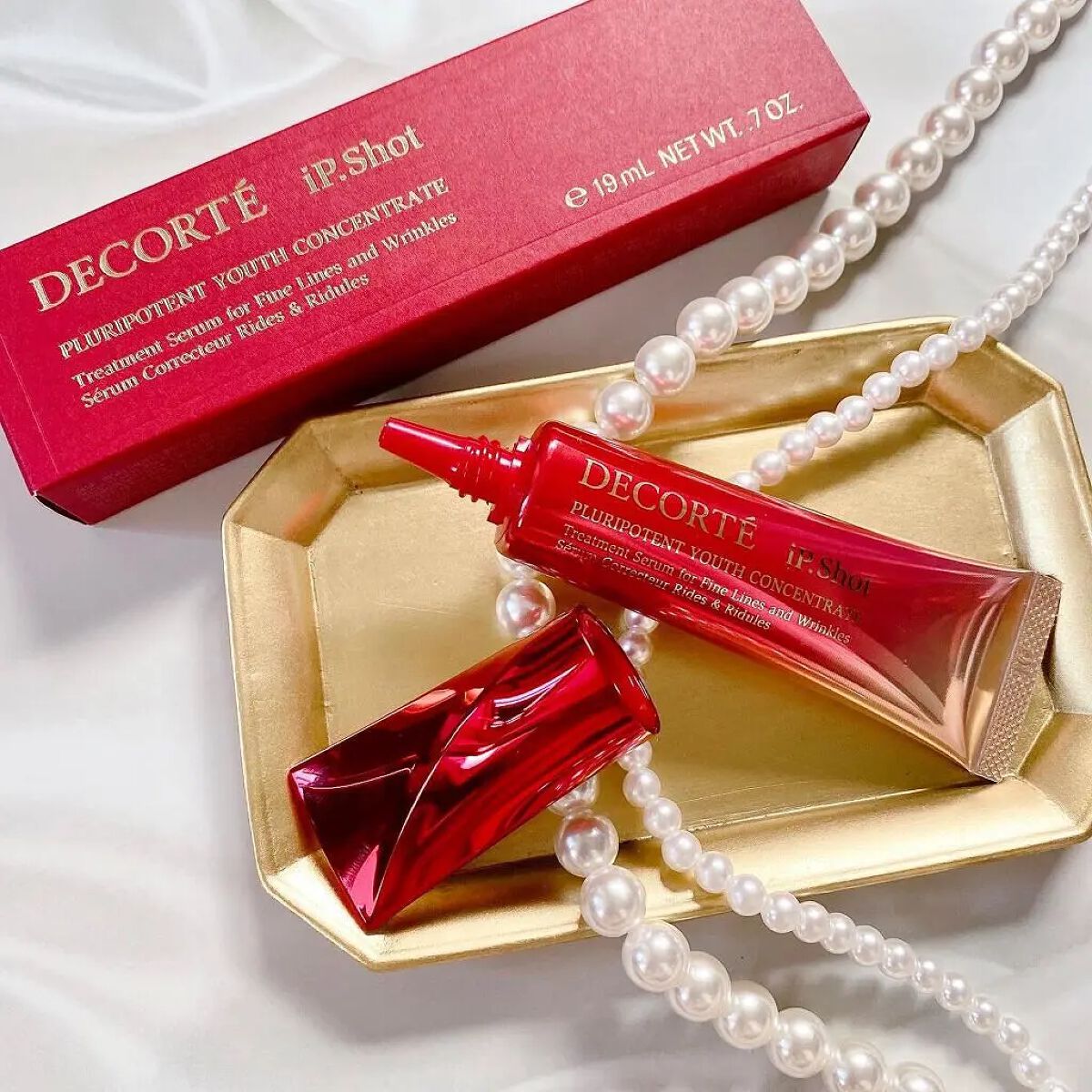 50代におすすめなアイクリーム10選《プチプラ・デパコス》ハリのある目元へ!のサムネイル