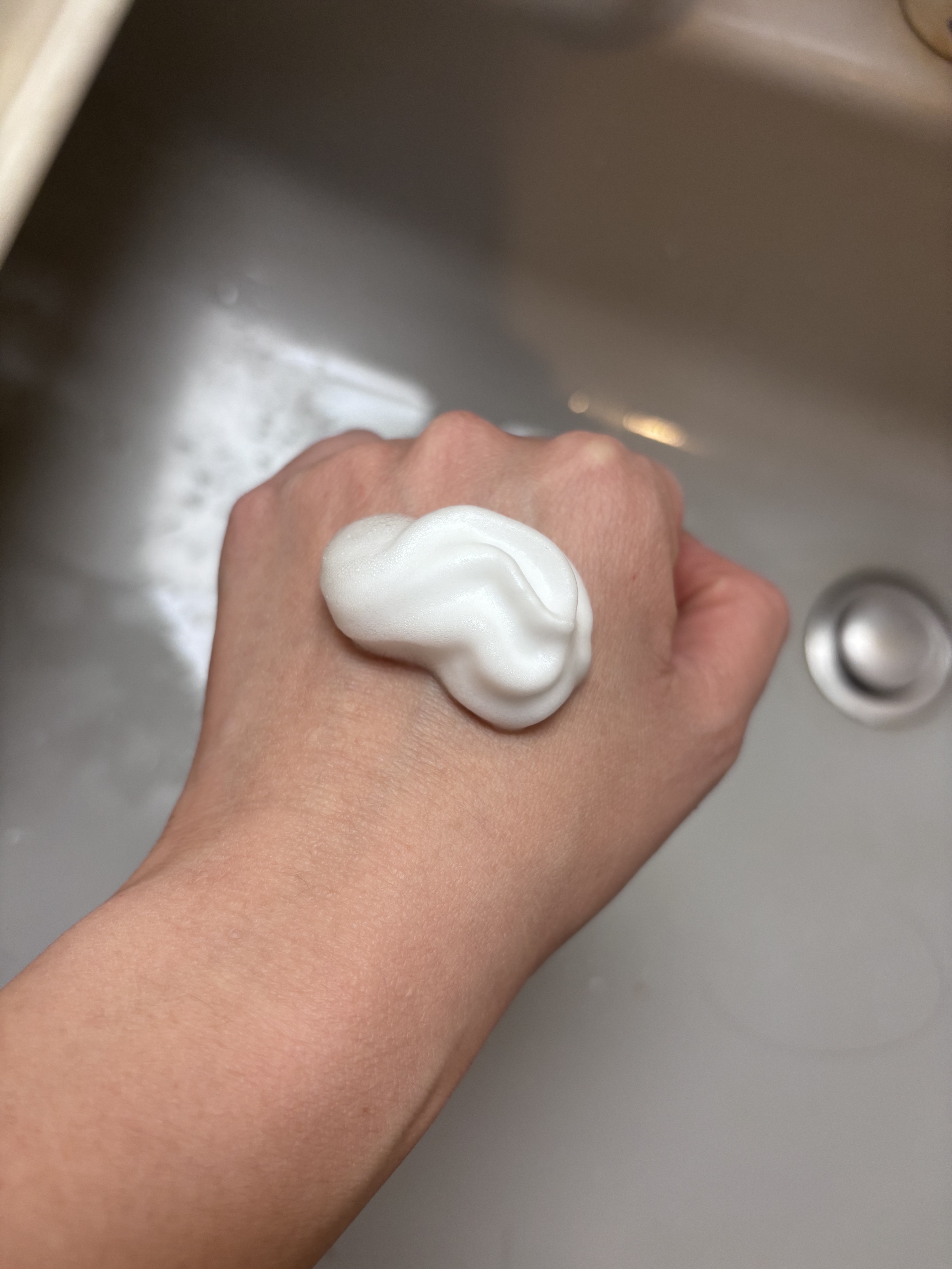 ビオレu ザ ボディ 泡タイプ ディープクリア ポンプ 540ml/ビオレu/ボディソープを使ったクチコミ（2枚目）