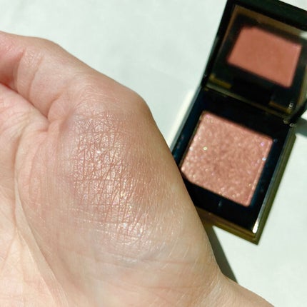 トーン タッチ アイズ/SUQQU/単色アイシャドウを使ったクチコミ(3枚目)