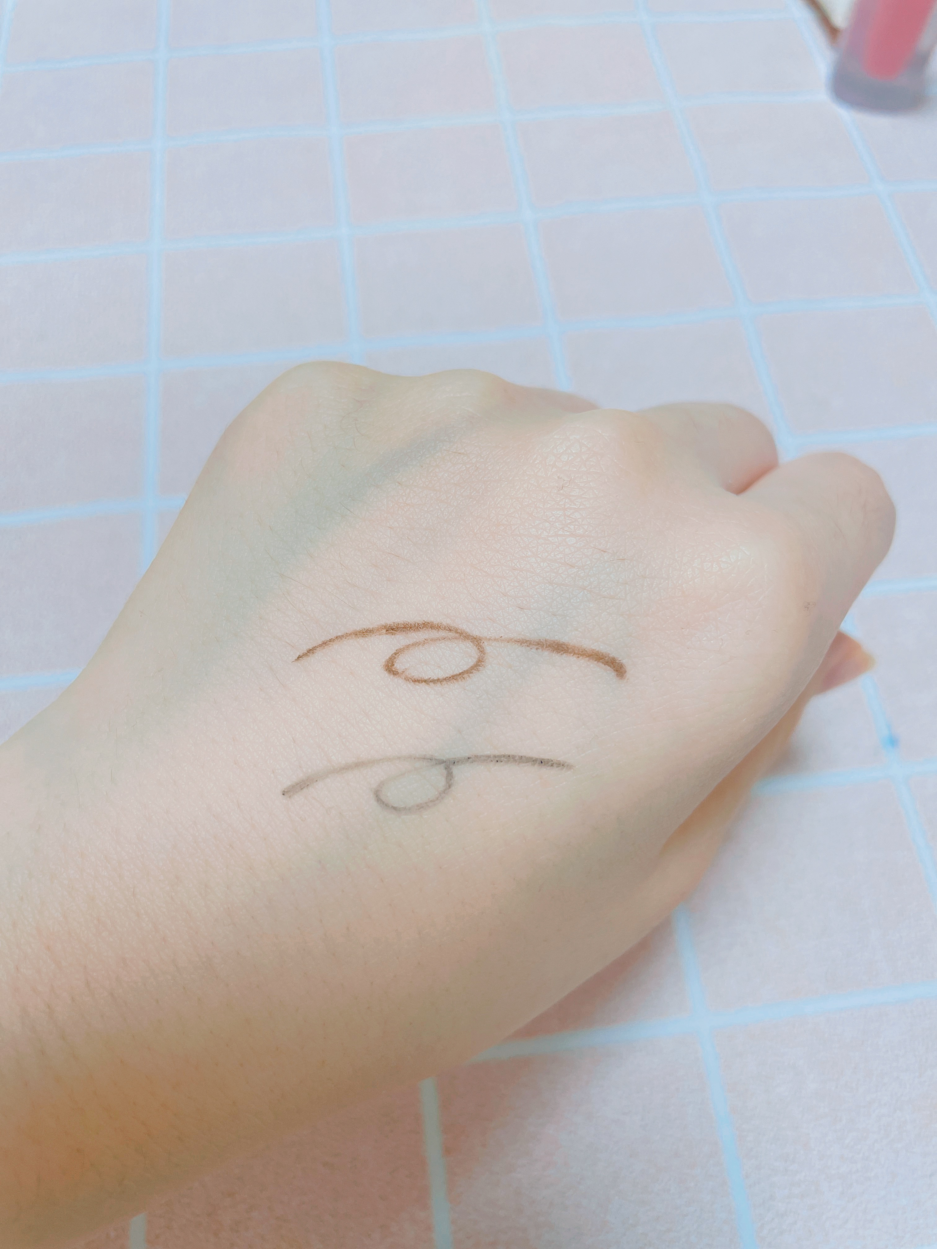 「密着アイライナー」極細クリームペンシル/デジャヴュ/ペンシルアイライナーを使ったクチコミ（3枚目）