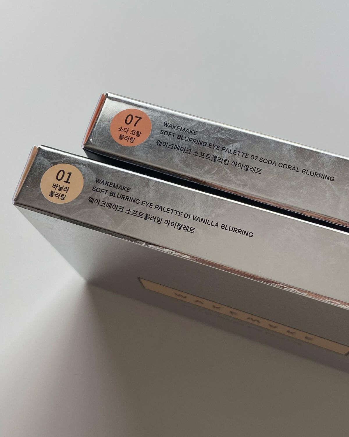 KANNIE on LIPS 「WAKEMAKESOFTBLURRINGEYEPALETTE0..」(8枚目)