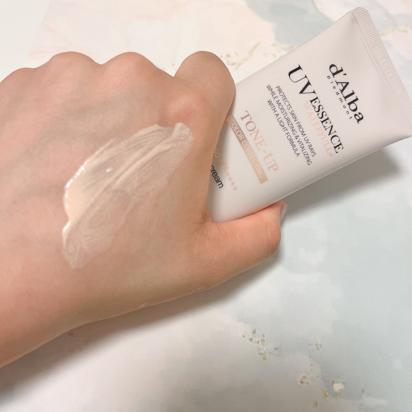 ウォータフルトーンアップサンクリーム/ダルバ/日焼け止めクリームを使ったクチコミ(3枚目)