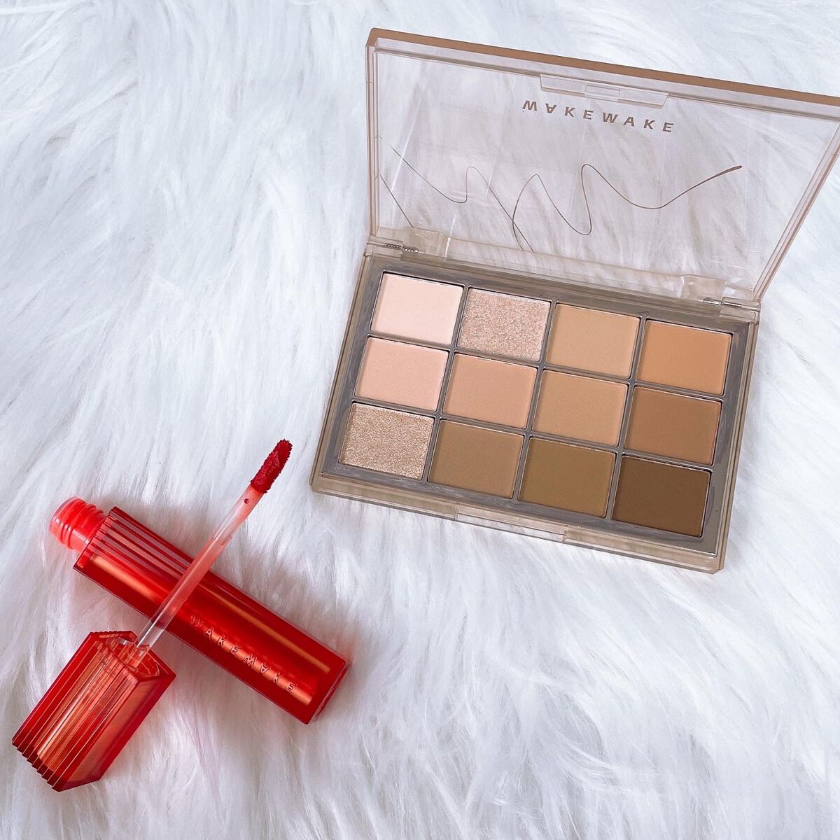 ソフトブラーリングアイパレット/wakemake/アイシャドウパレットを使ったクチコミ（2枚目）