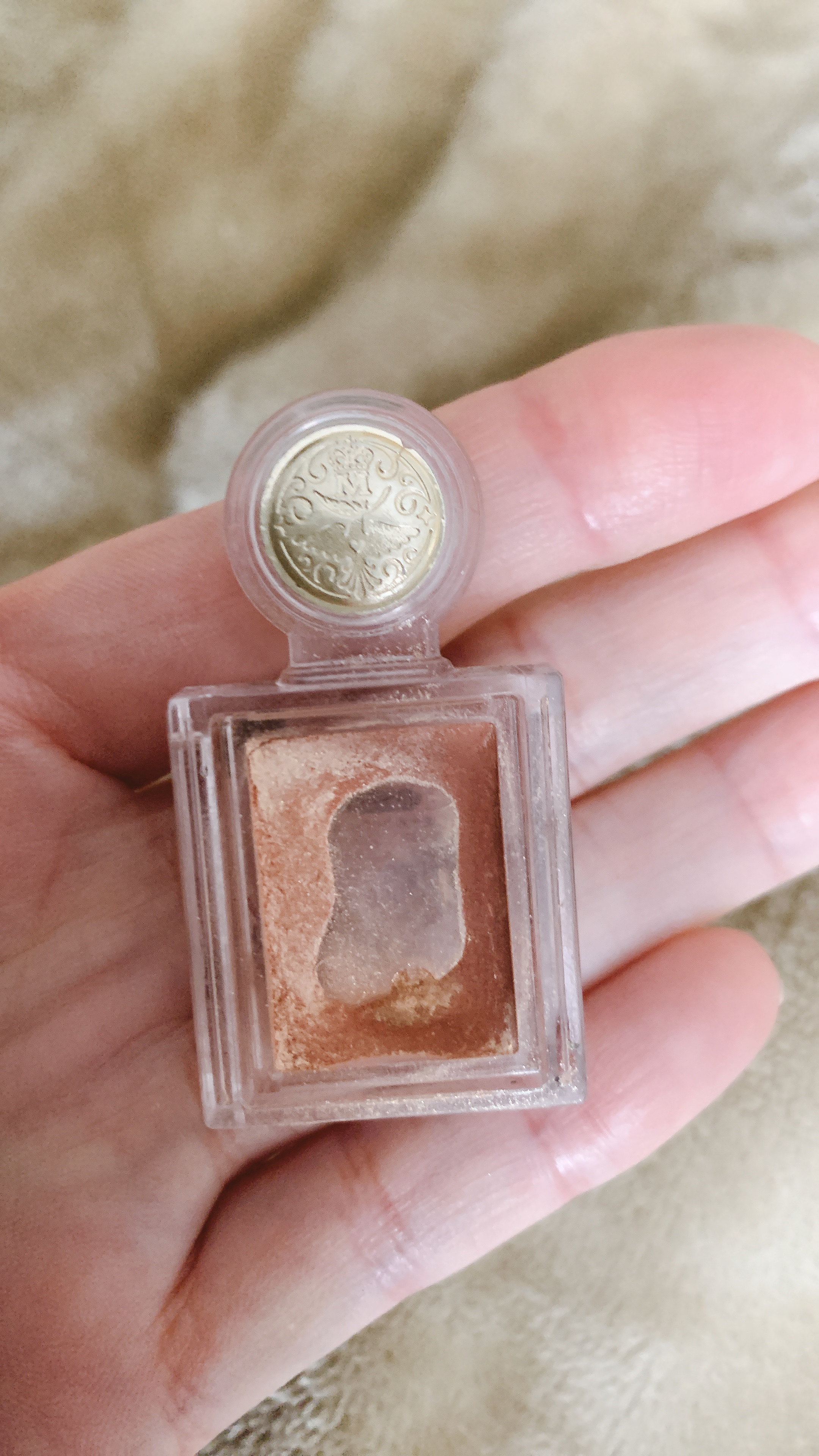 シャドーカスタマイズ/MAJOLICA MAJORCA/単色アイシャドウを使ったクチコミ（2枚目）