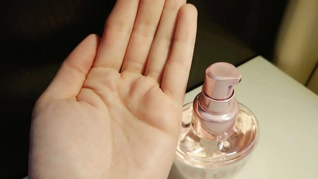 ピンクミー ウォーターコンク コントロール ヘアオイル/ululis/ヘアオイルを使ったクチコミ(3枚目)