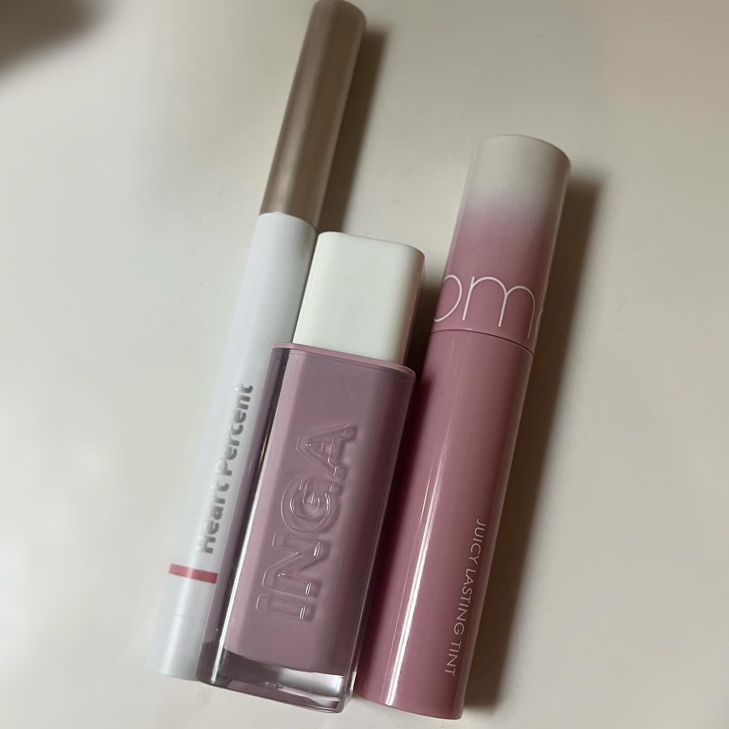 ジューシーラスティングティント/rom&nd/リップティントを使ったクチコミ（1枚目）