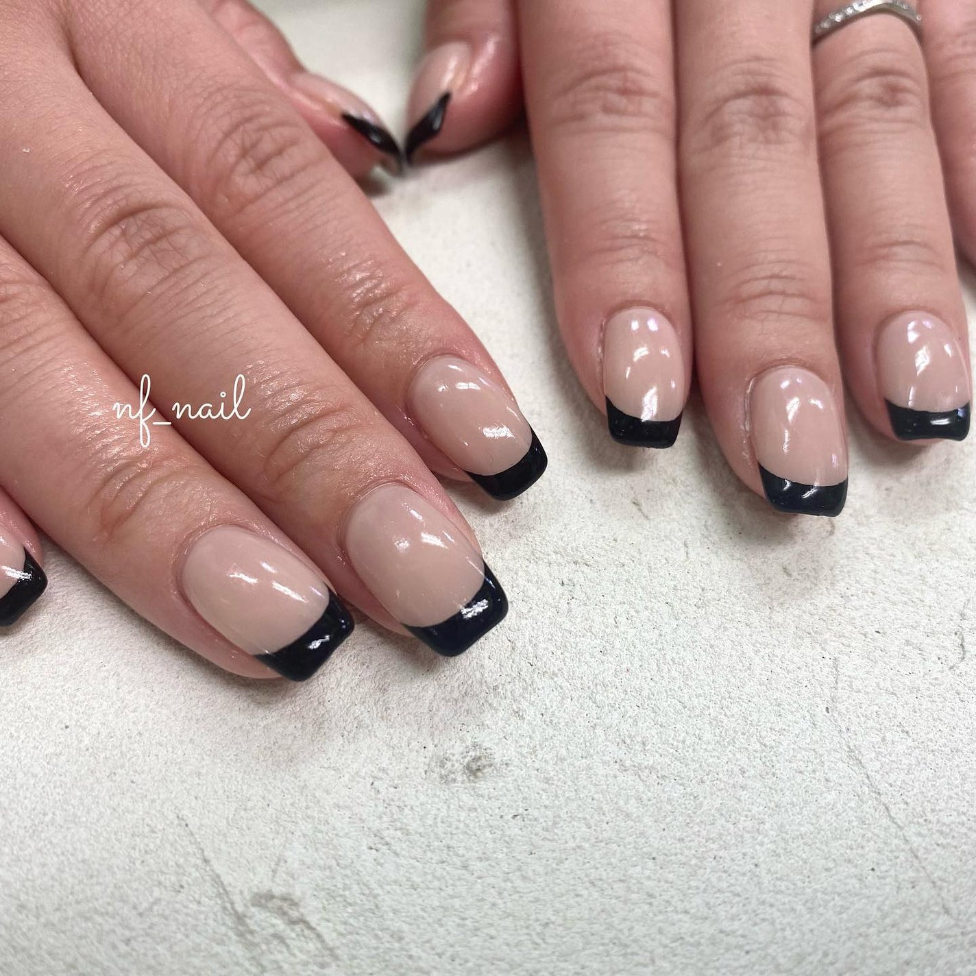 Natsumi◎nailist on LIPS 「french.黒フレンチ🖤.#ネイル#ネイルデザイン#ネイ..」(2枚目)