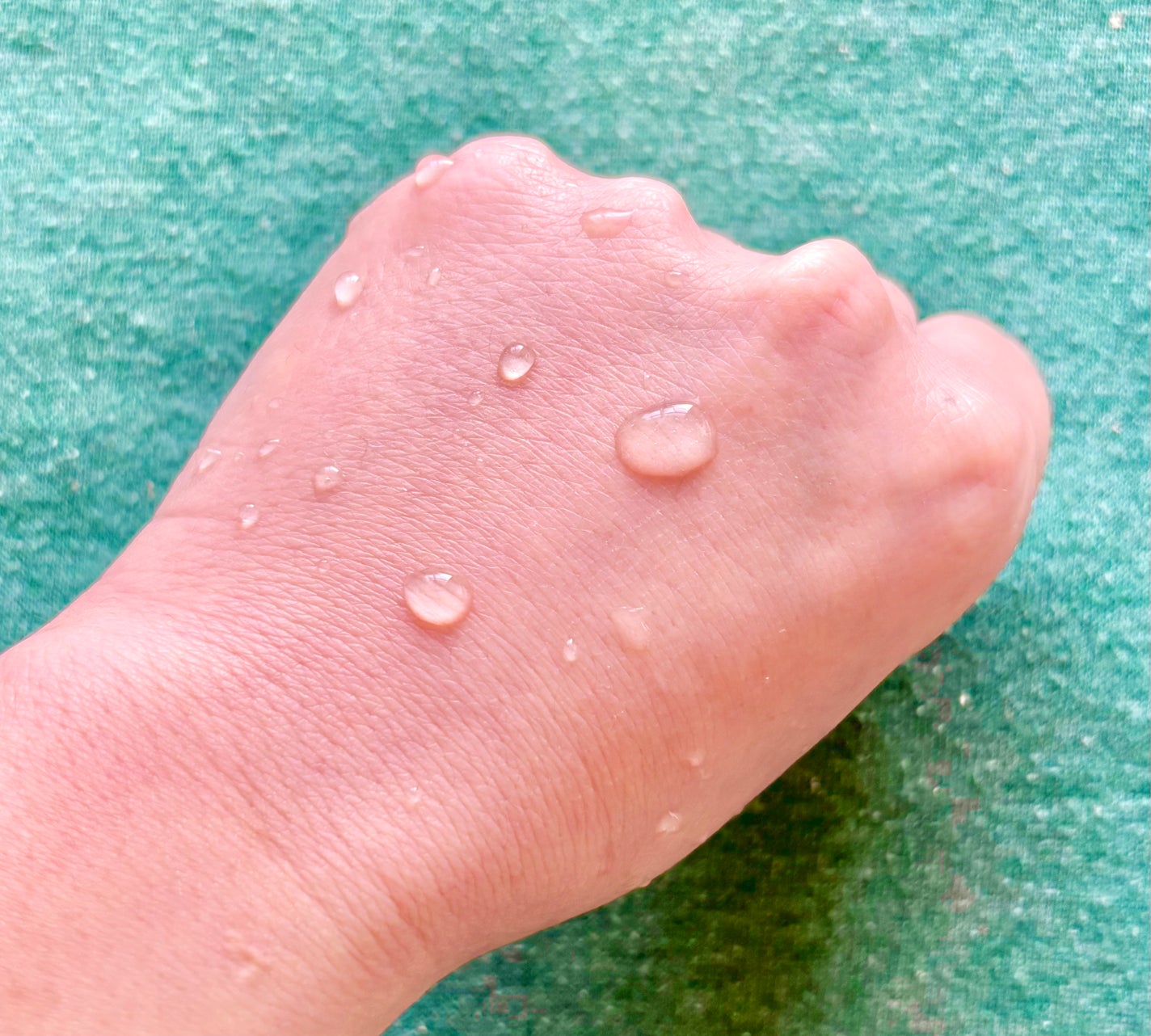 8x4 デオドラントパテ【医薬部外品】/8x4/デオドラント・制汗剤を使ったクチコミ(4枚目)