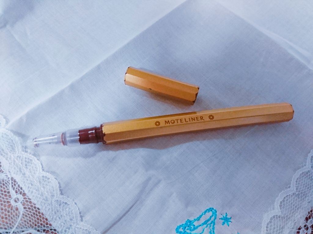 モテライナー リキッド/UZU BY FLOWFUSHI/リキッドアイライナーを使ったクチコミ(1枚目)