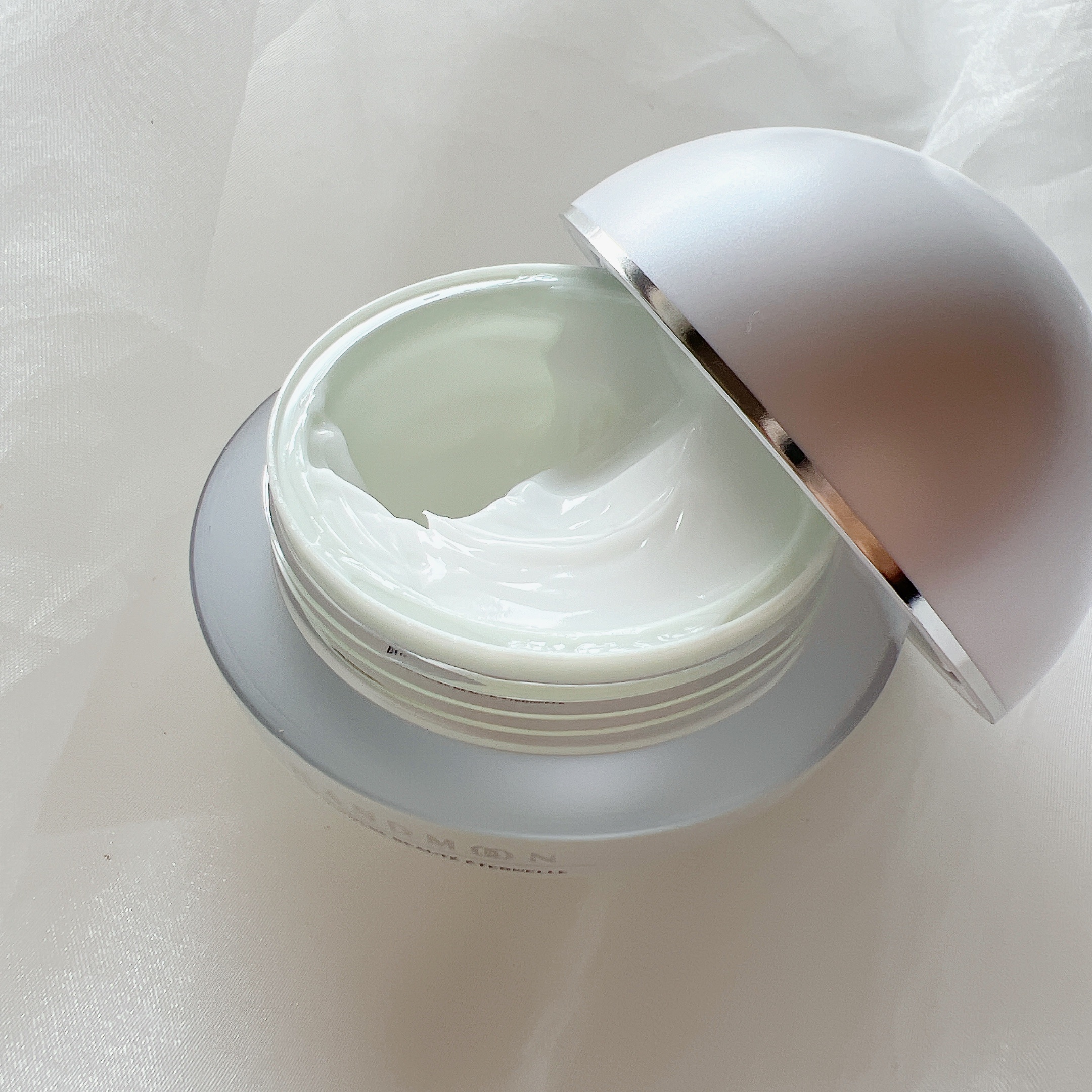 ハンドムーンクリーム/BEDIGHT/ハンドクリームを使ったクチコミ（2枚目）