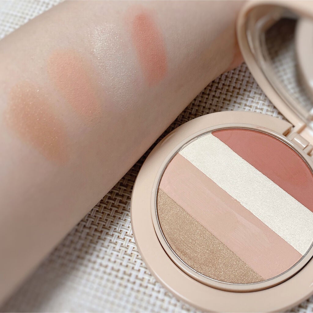 ランジェリーコレクション ヌードグロウ マルチパレット/HERA/アイシャドウパレットを使ったクチコミ(3枚目)