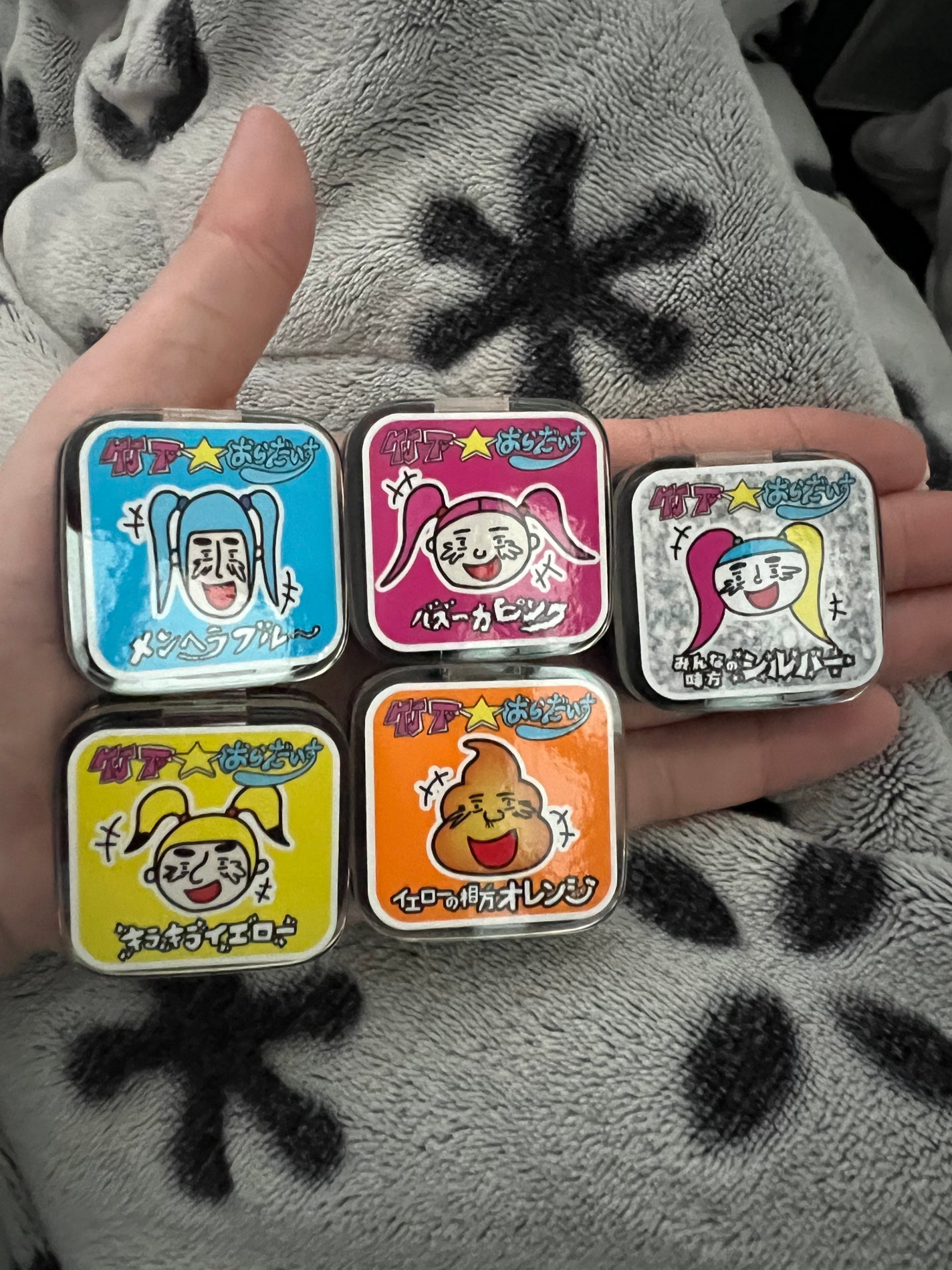 ツギハギウサギ 黒壱 on LIPS 「竹下パラダイスさんのアイカラー注文してみた実際の色味はアイシャ..」(1枚目)