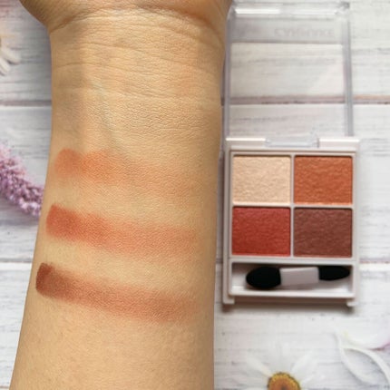 シルキースフレアイズ/キャンメイク/アイシャドウパレットを使ったクチコミ(2枚目)