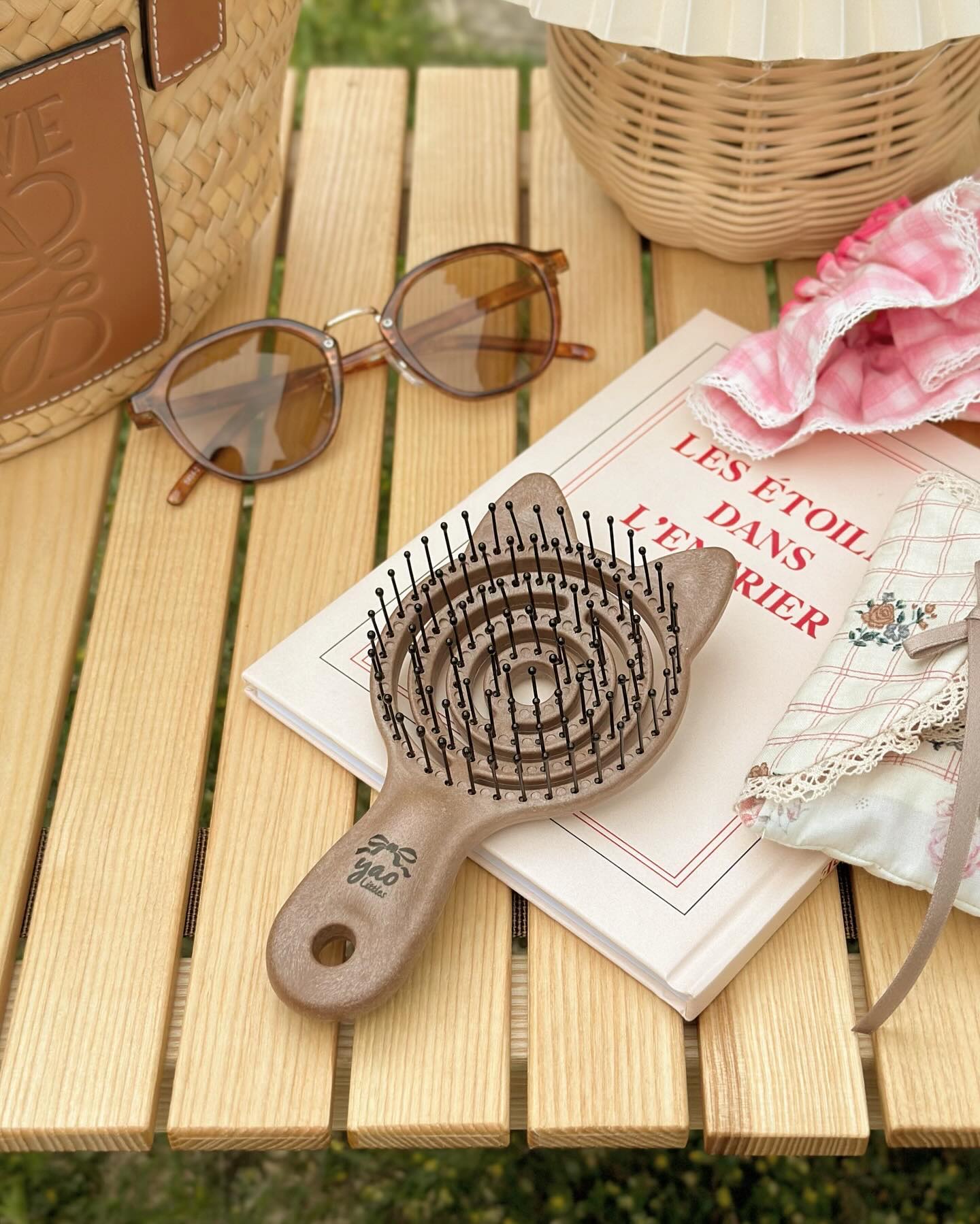 ウッドスクエアヘアブラシ/yao/ヘアブラシを使ったクチコミ（2枚目）