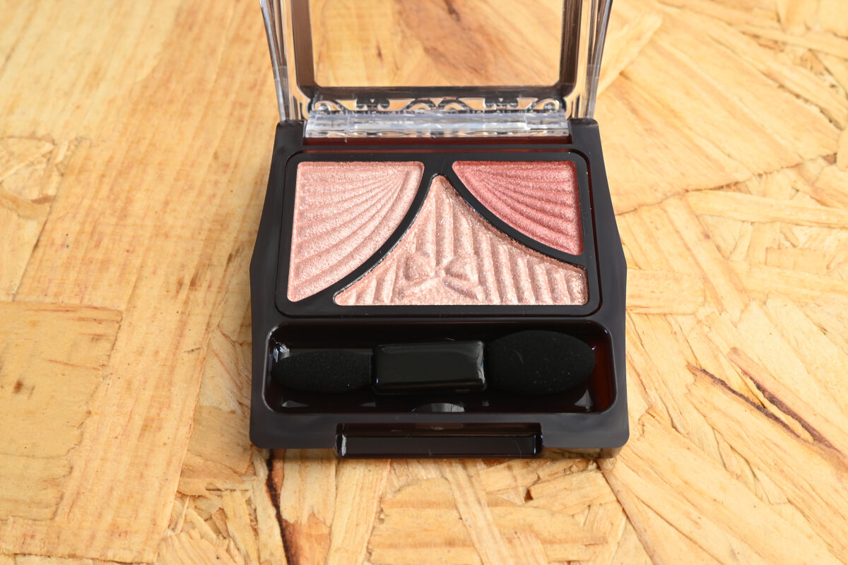 ジューシーピュアアイズ/キャンメイク/アイシャドウパレットを使ったクチコミ（2枚目）