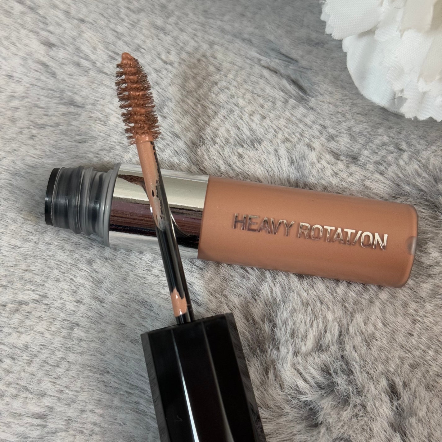 ヘビーローテーション カラーリングアイブロウEX/ヘビーローテーション/眉マスカラを使ったクチコミ(4枚目)