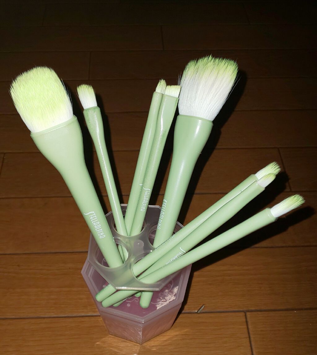 メイクブラシクリーナー/DAISO/その他化粧小物を使ったクチコミ（3枚目）