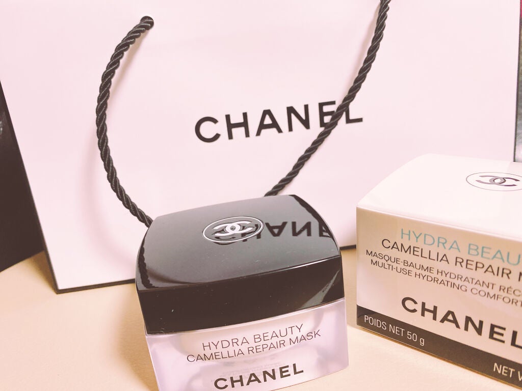 eri on LIPS 「お誕生日プレゼントにいただきました💕花粉症で荒れた肌をリペアし..」(1枚目)