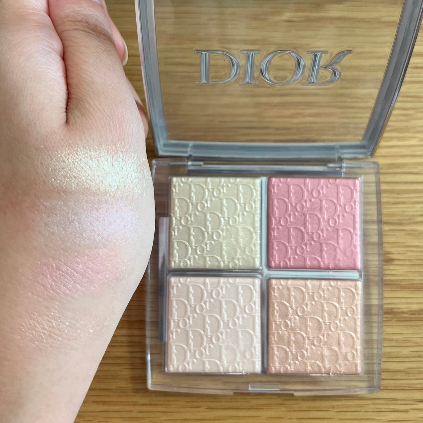 ディオール バックステージ フェイス グロウ パレット/Dior/ハイライトを使ったクチコミ(2枚目)