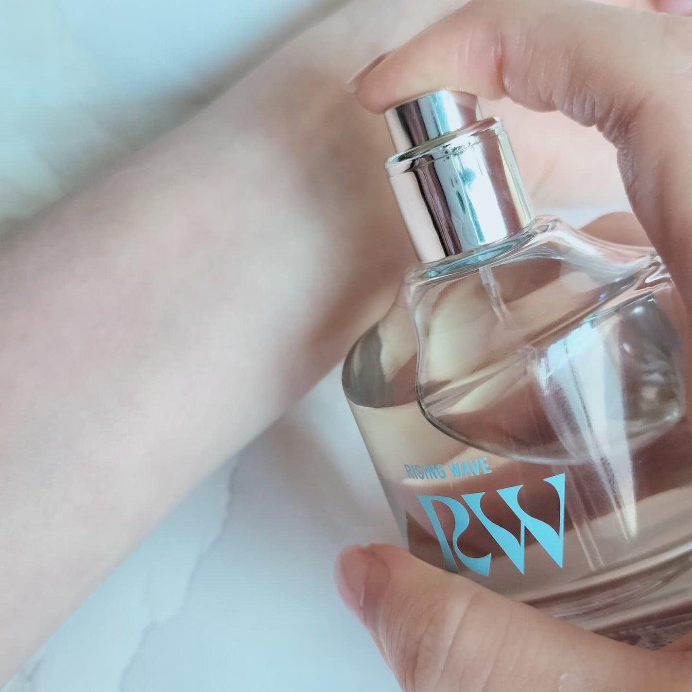 ナチュラル オーデコロン/ライジングウェーブ/香水(メンズ)を使ったクチコミ(4枚目)