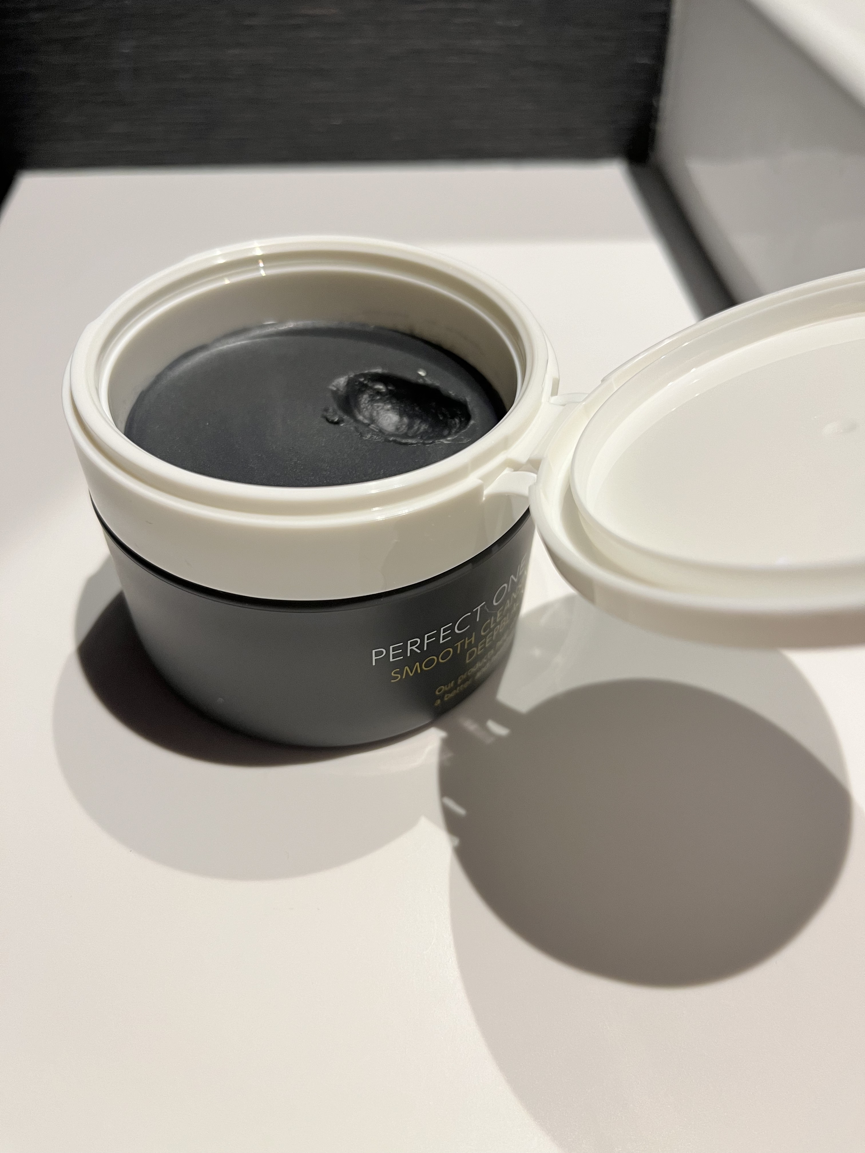 パーフェクトワンフォーカス スムースクレンジングバーム ディープブラック/PERFECT ONE  FOCUS/クレンジングバームを使ったクチコミ（1枚目）