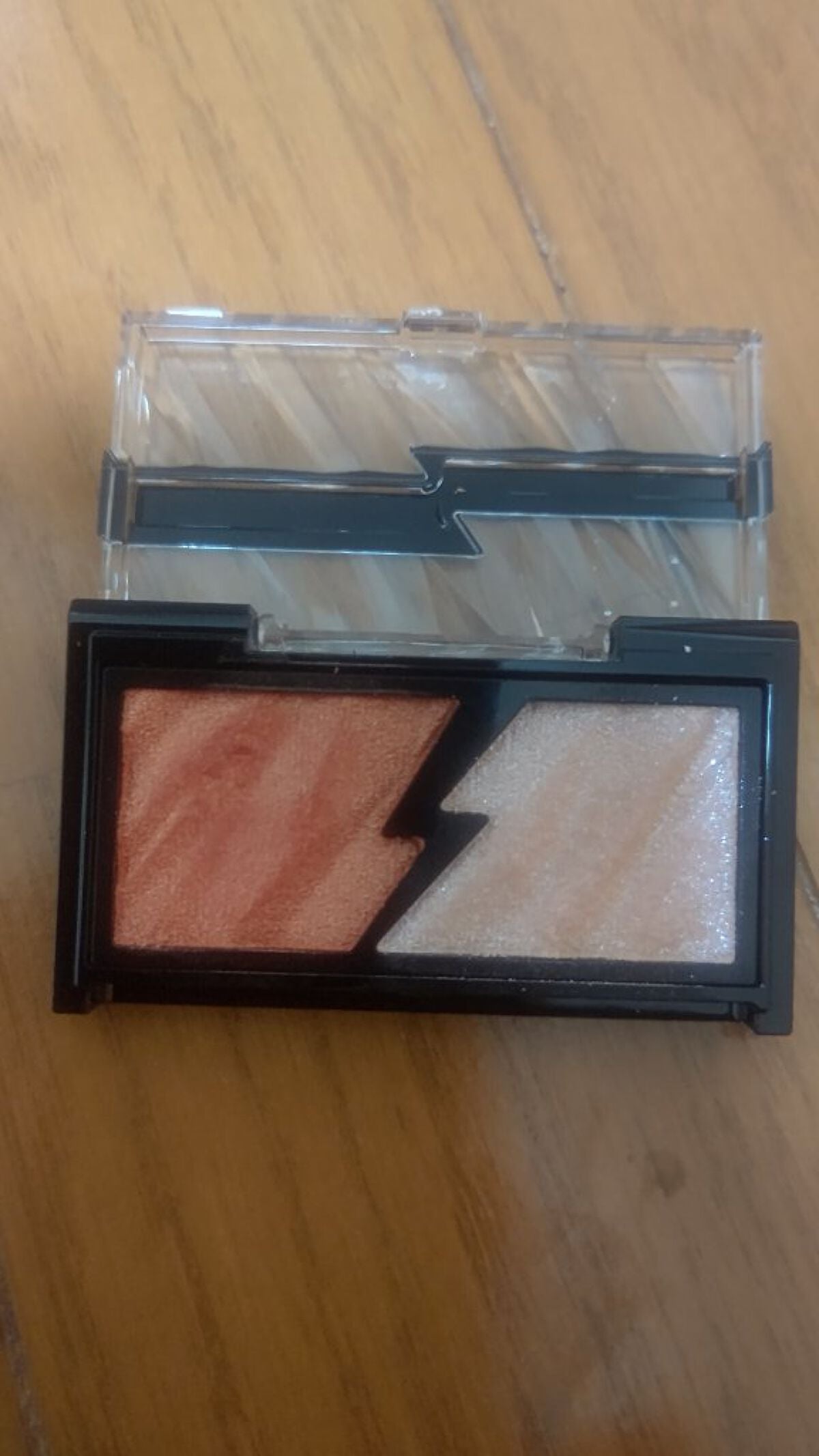 エレクトリックショックアイズ /KATE/アイシャドウパレットを使ったクチコミ(1枚目)