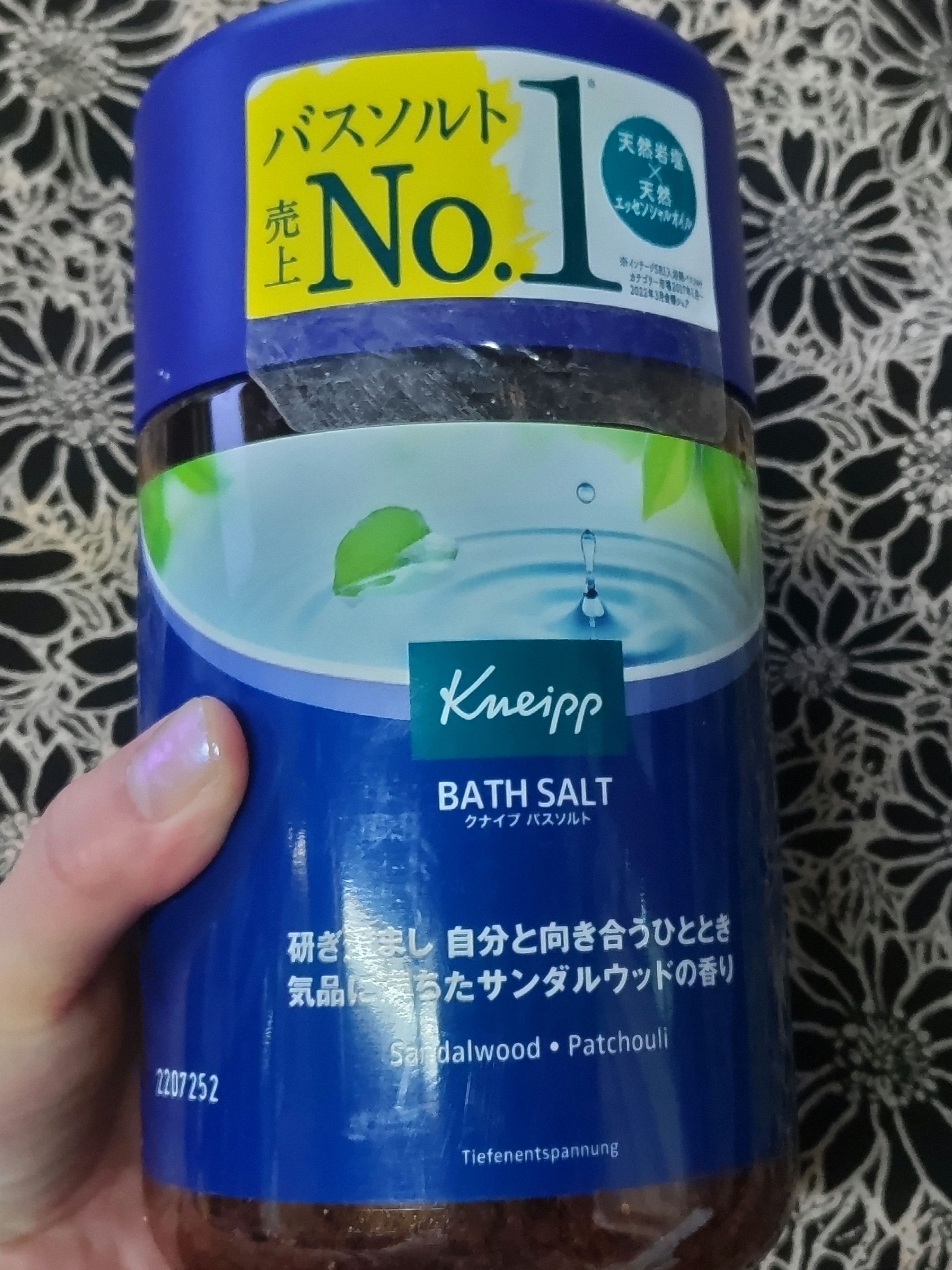 クナイプ バスソルト サンダルウッドの香り 850g【旧】/クナイプ/無機塩系入浴剤を使ったクチコミ（1枚目）