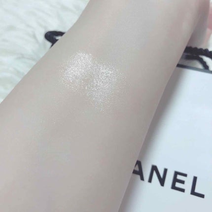 ボーム エサンシエル/CHANEL/スティックハイライトを使ったクチコミ(2枚目)