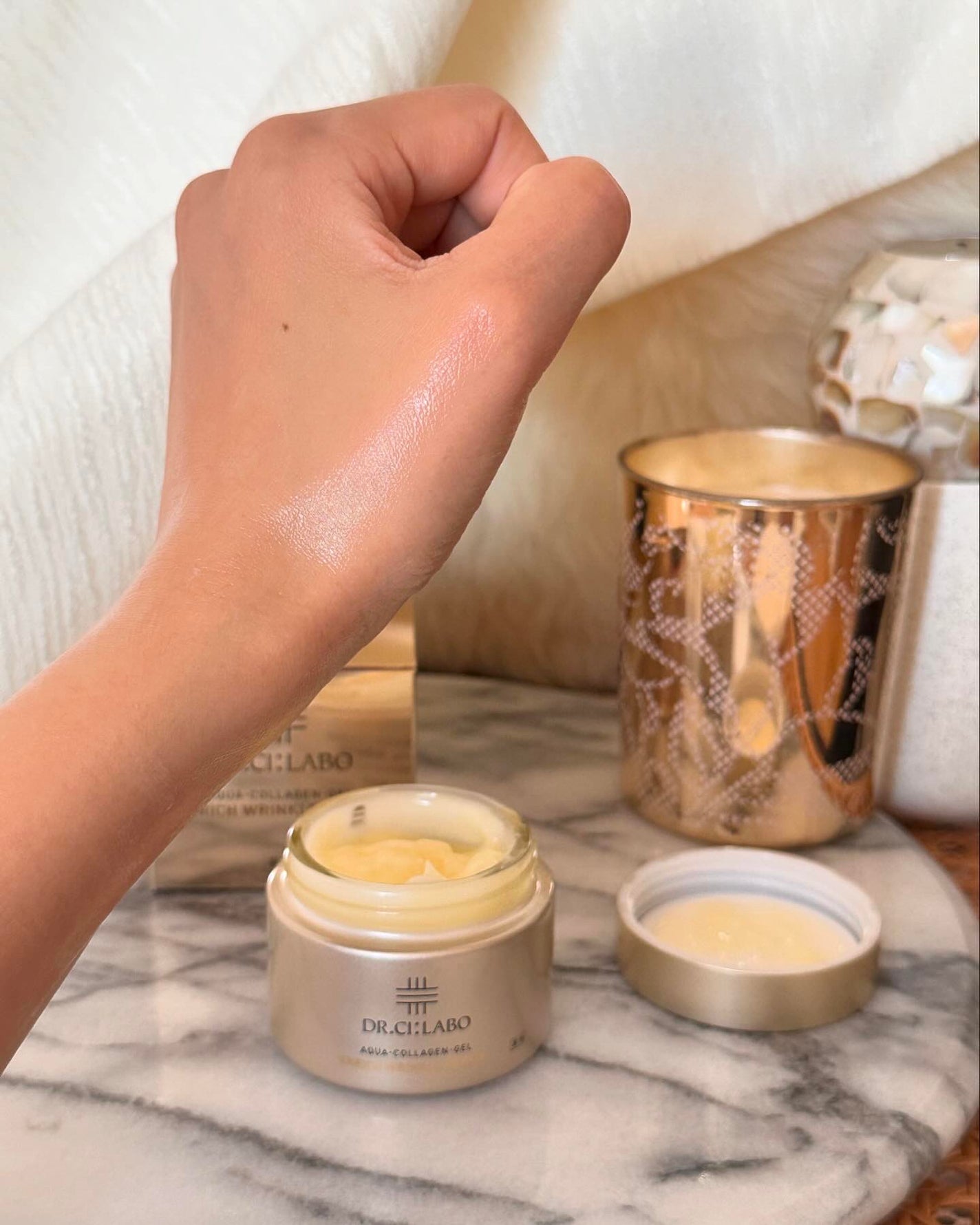 薬用アクアコラーゲンゲル エンリッチリンクルリペア/ドクターシーラボⓇ/フェイスクリームを使ったクチコミ(3枚目)