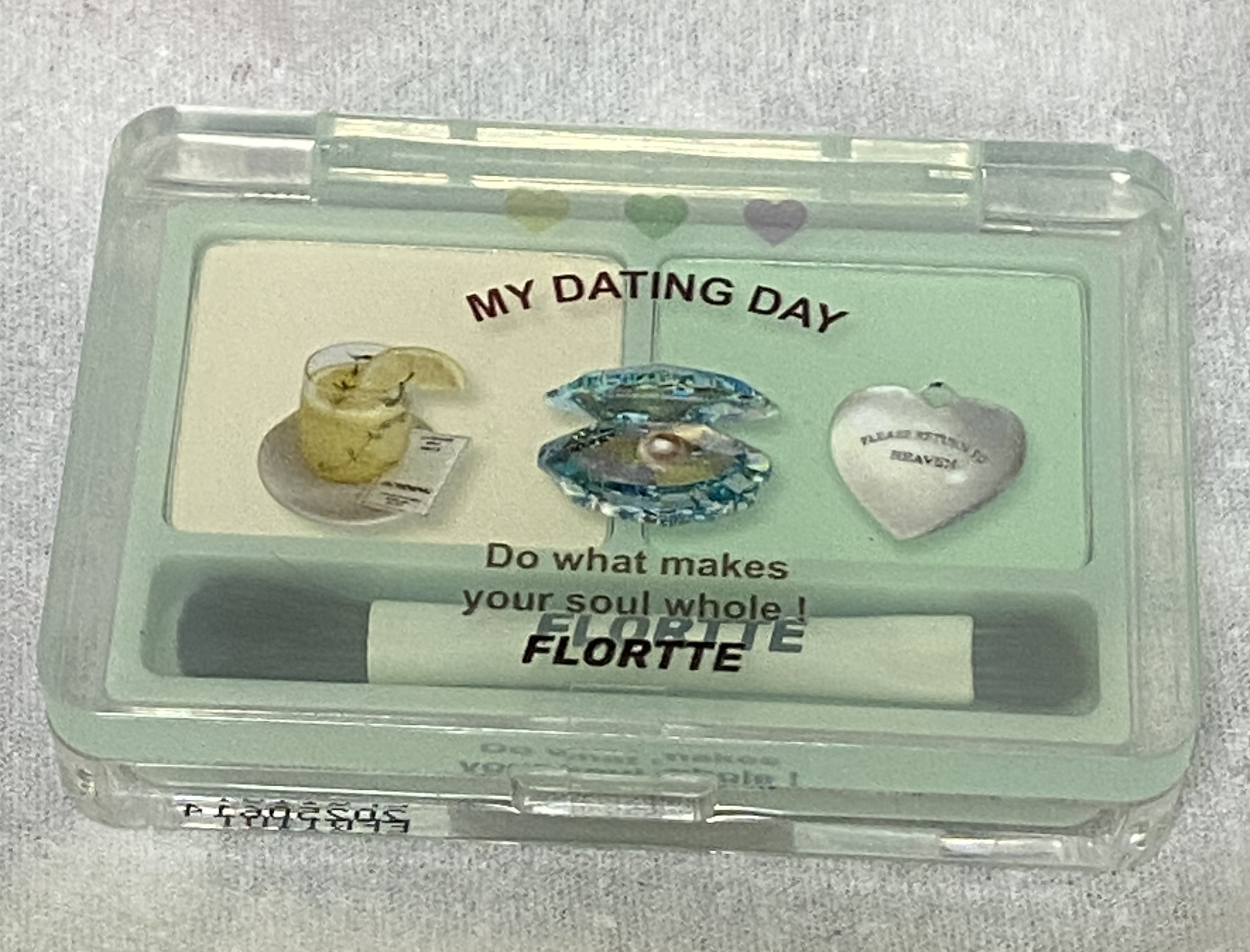 FLORTTE They Are Cute Two-Color Highlighter